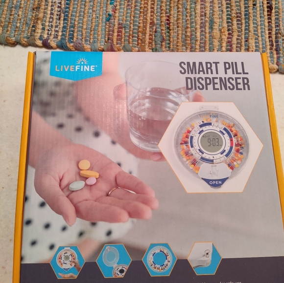 Live fine Smart pill dispenser - Picture 1 of 8